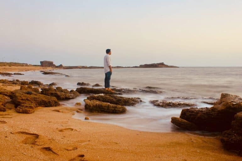 12 Counter-Intuitive Life Lessons That Go Against Common Wisdom