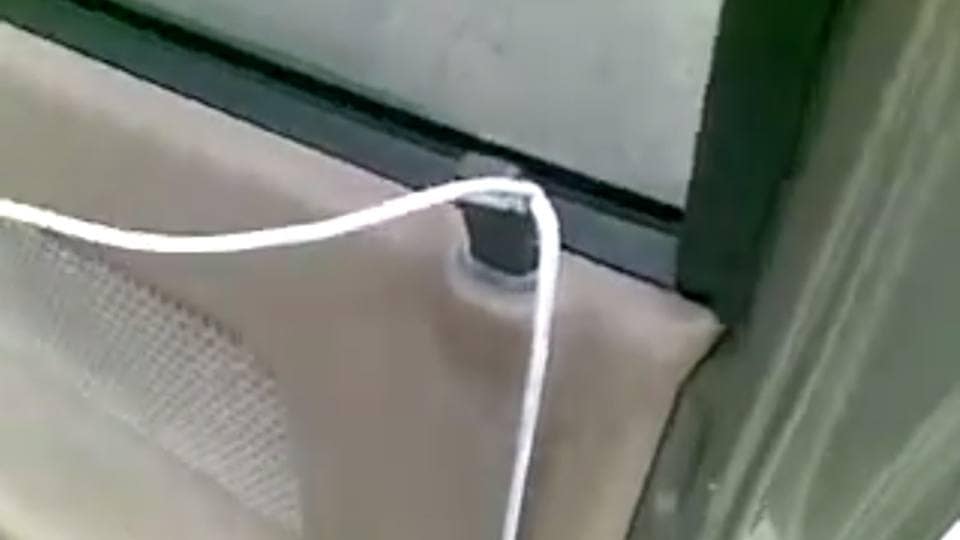 Unlock Your Car in 10 Seconds Using Shoestring