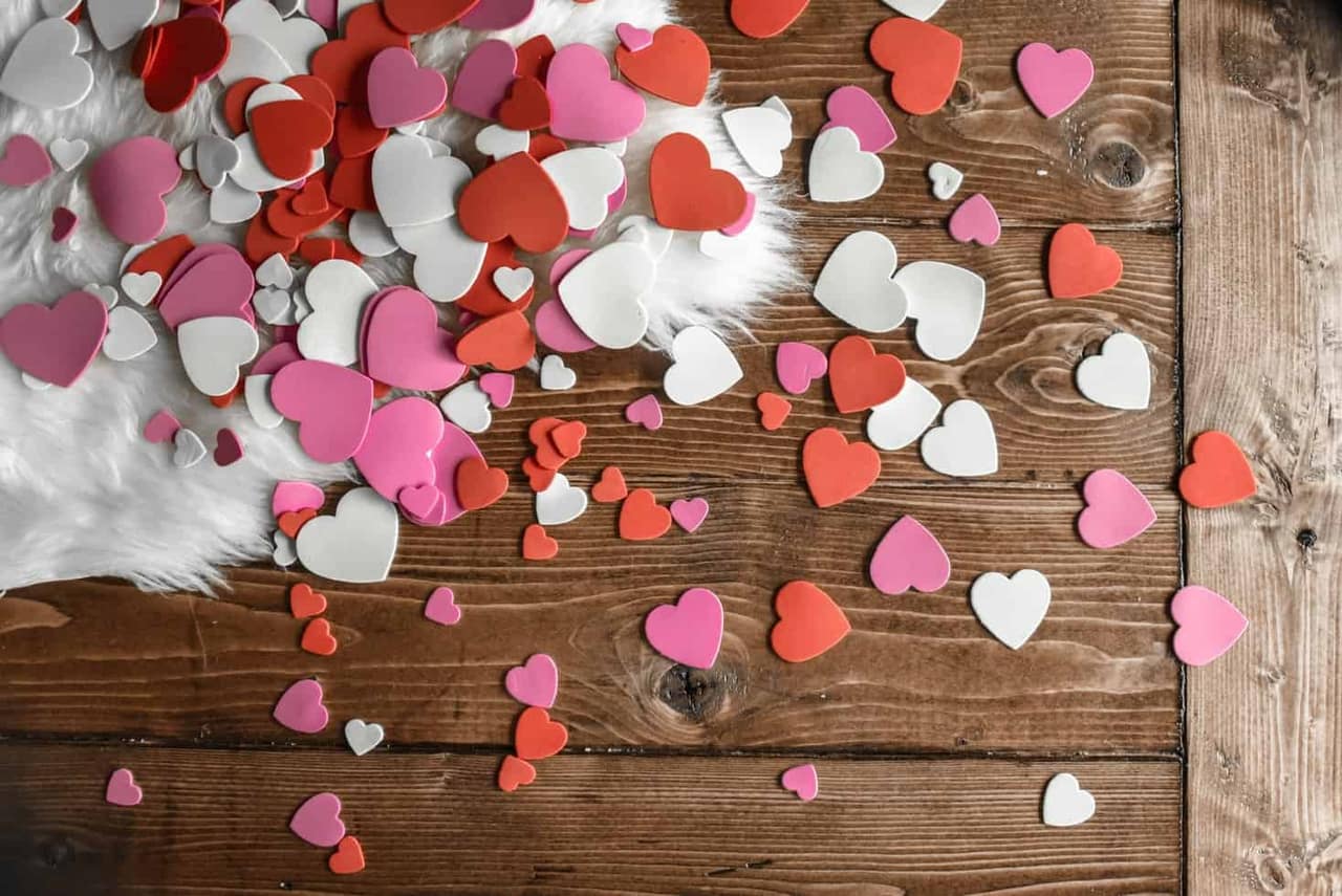 21 Thoughtful Valentine's Day Gift Ideas For Her