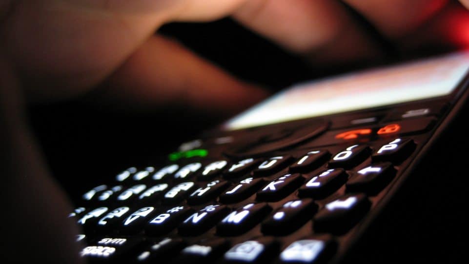 undo sent e-mail and texts