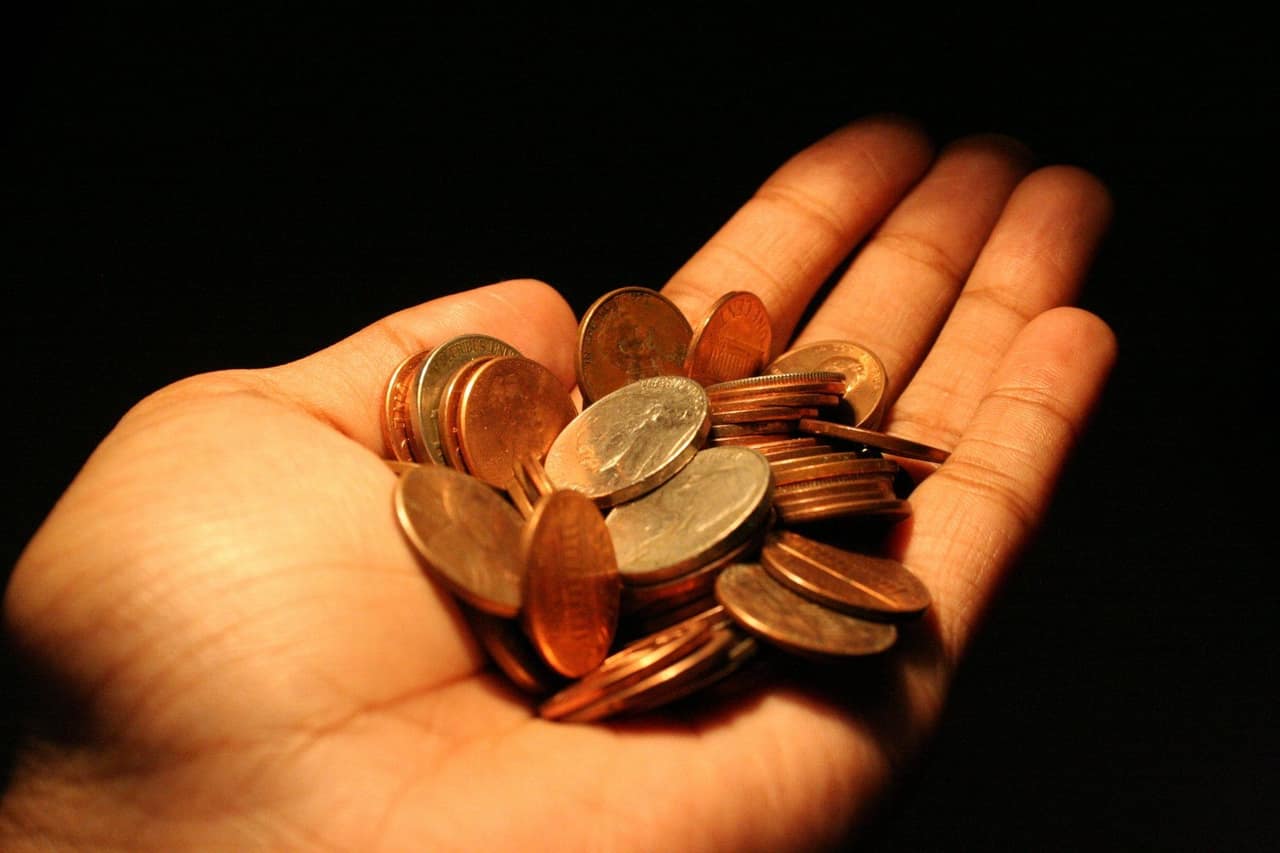Spending less leads to happiness