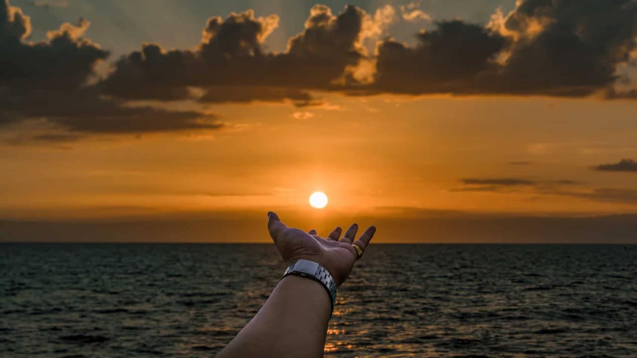 14 Things You Should Give Up Chasing No Matter What Others Say
