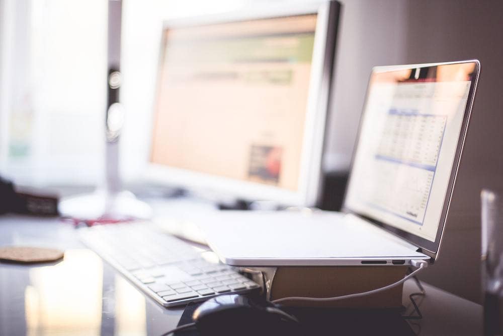 common website mistakes dual monitor setup