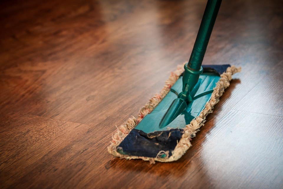 5 Solid Reasons to Switch to Green Cleaning Household Products