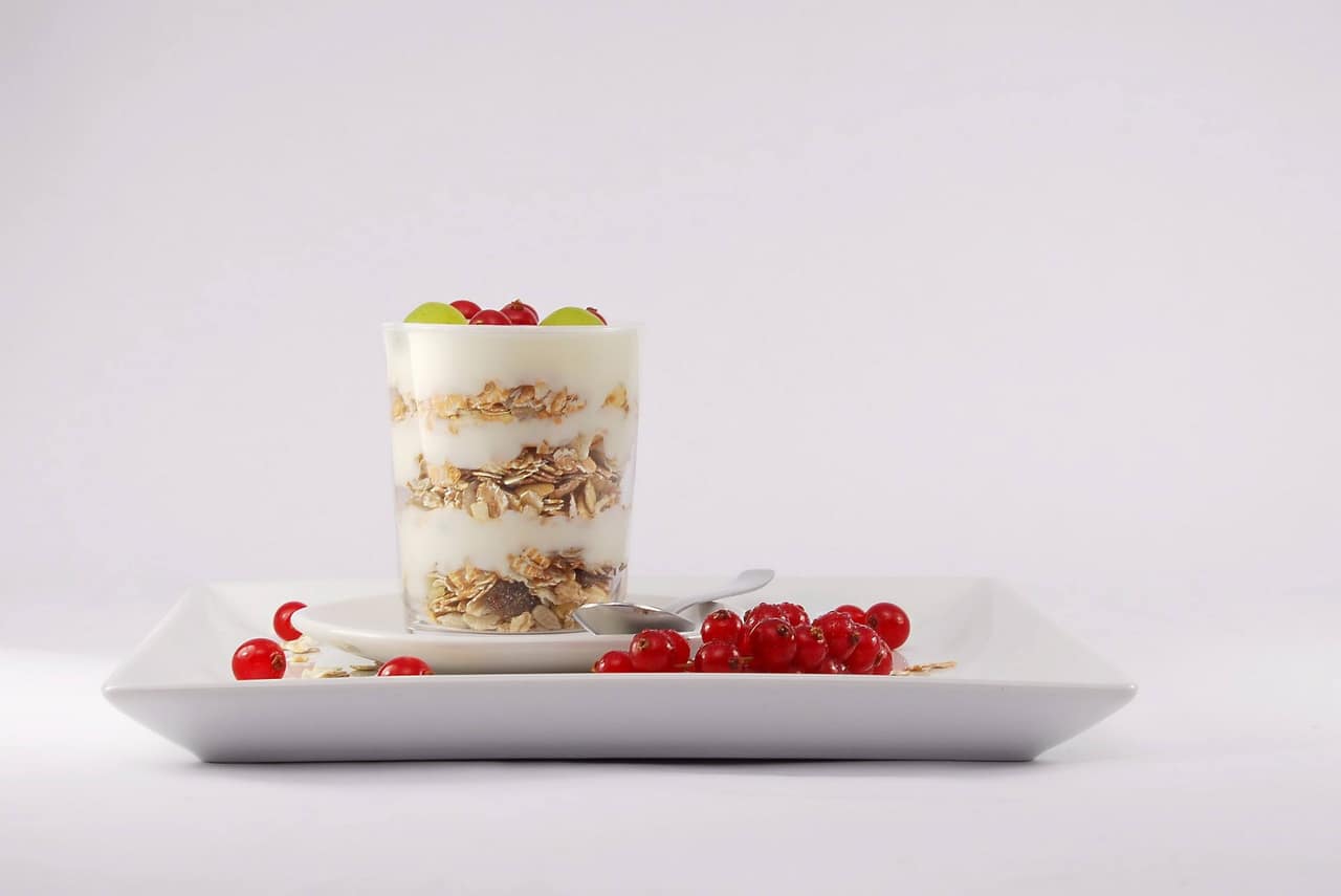 10 Healthy, High-Protein Snacks You Can Take With You On-The-Go to Stay Fuller Longer