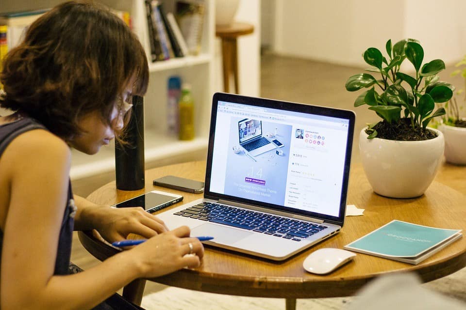 7 Ways To Successfully Run A Business Off The Internet
