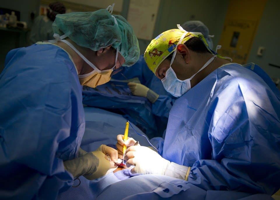 7 Negative Benefits of Plastic Surgery