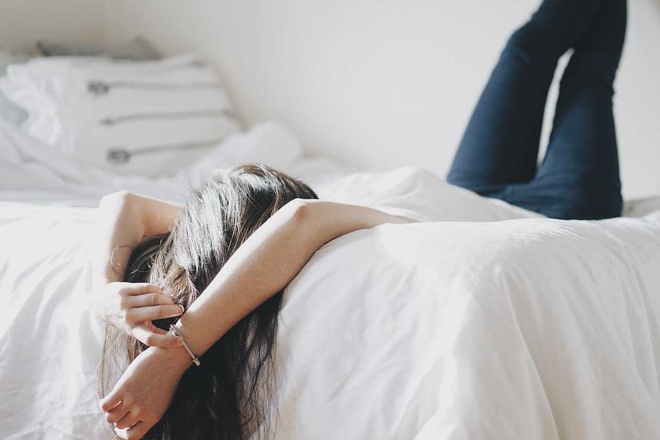 10 Strategies to Beat Insomnia and Keep Regular Sleep Hours