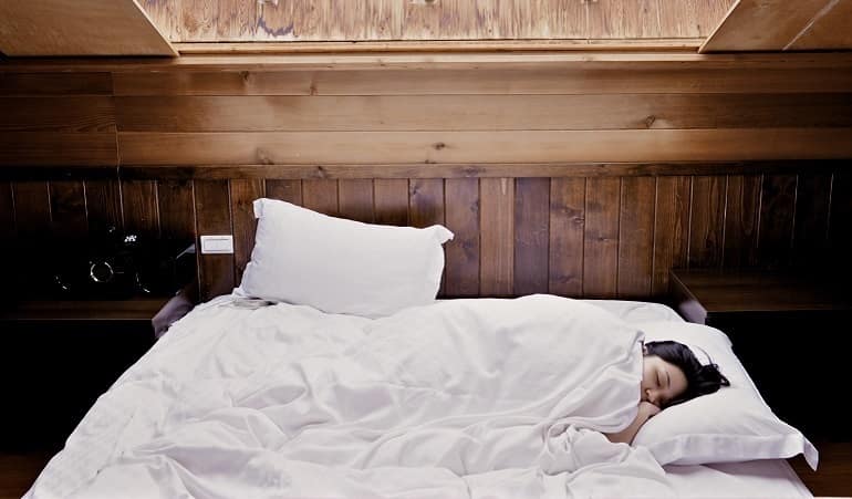 Why It’s So Important To Clean Our Bed Sheets Regularly!