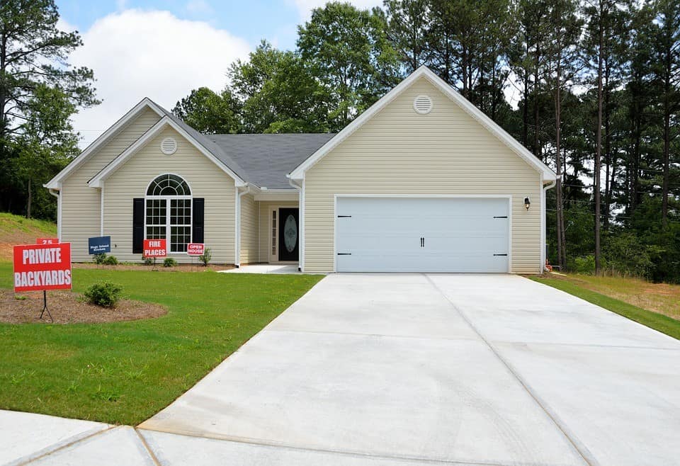 Advantages of Hiring a Conveyancing Specialists When Buying or Selling Your Home
