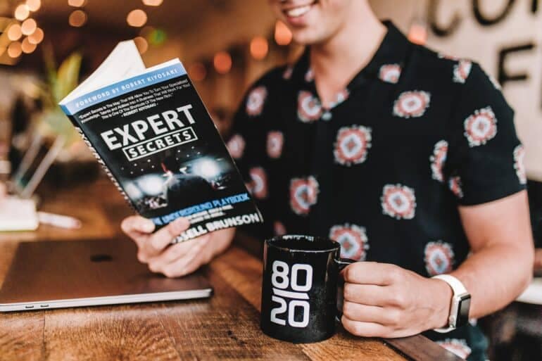 how to be an expert