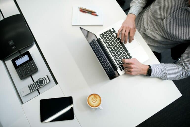 quit job to start business