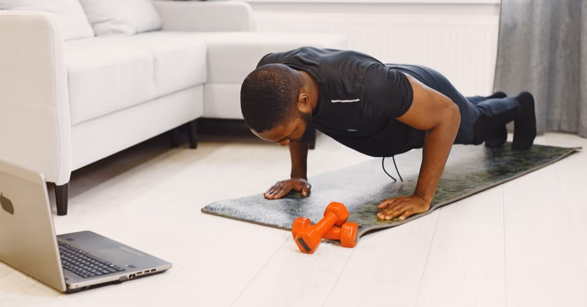 Travel Workouts: A 20-Minute Session and an 8-Minute Floor