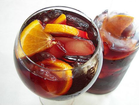 11 Sinfully Easy Sangria Recipes