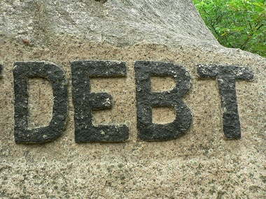 7 Causes People Get Into Debt