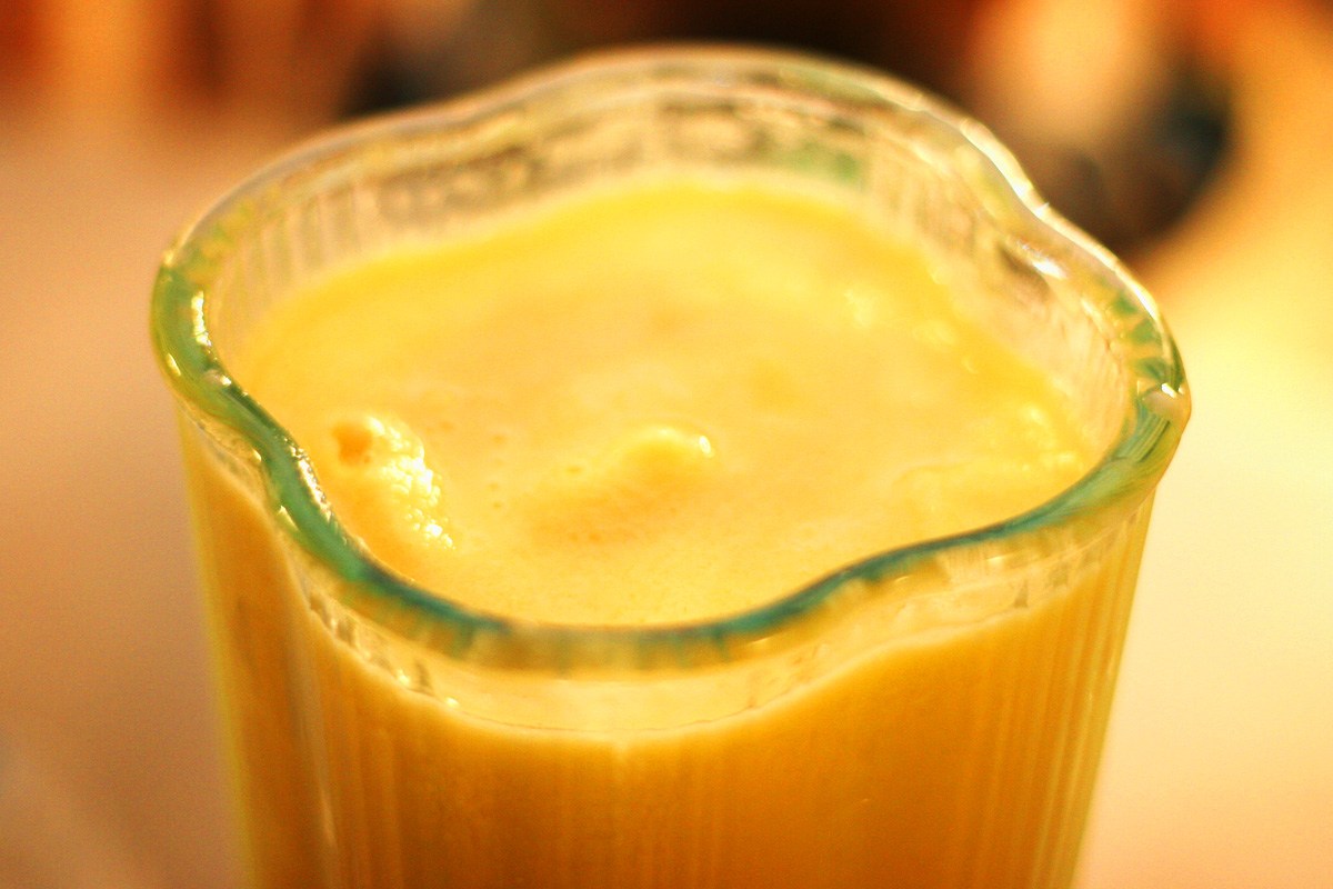 Orange cream smoothie drink