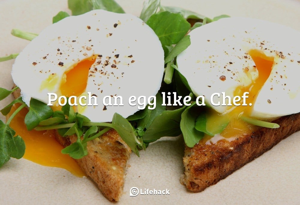 How to Simply Poach an Egg Perfectly