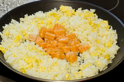 How To Stir Fry Salmon Rice05