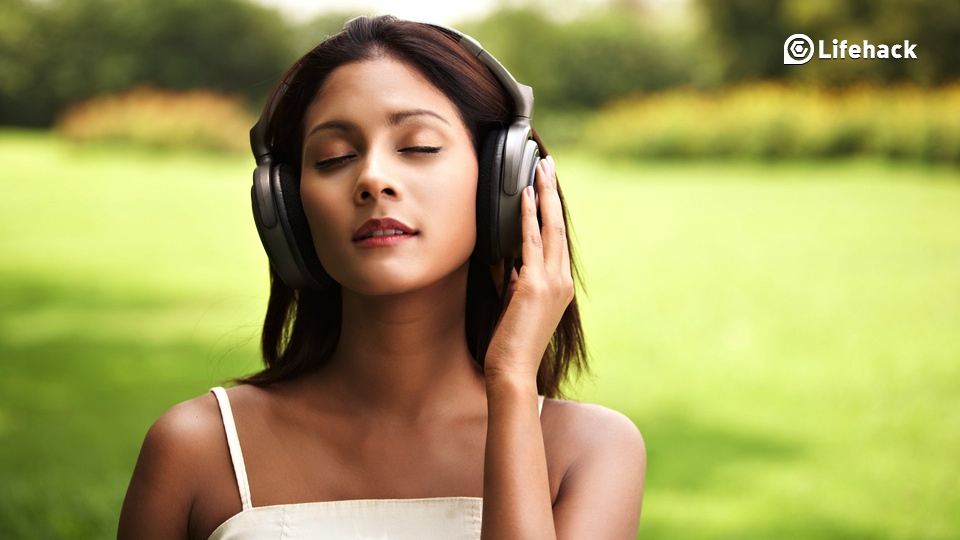 15 Inspirational Songs That Will Brighten Your Gloomy Day