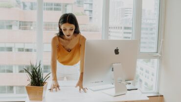 5 Simple Stretches to Boost Your Energy at Your Office Desk