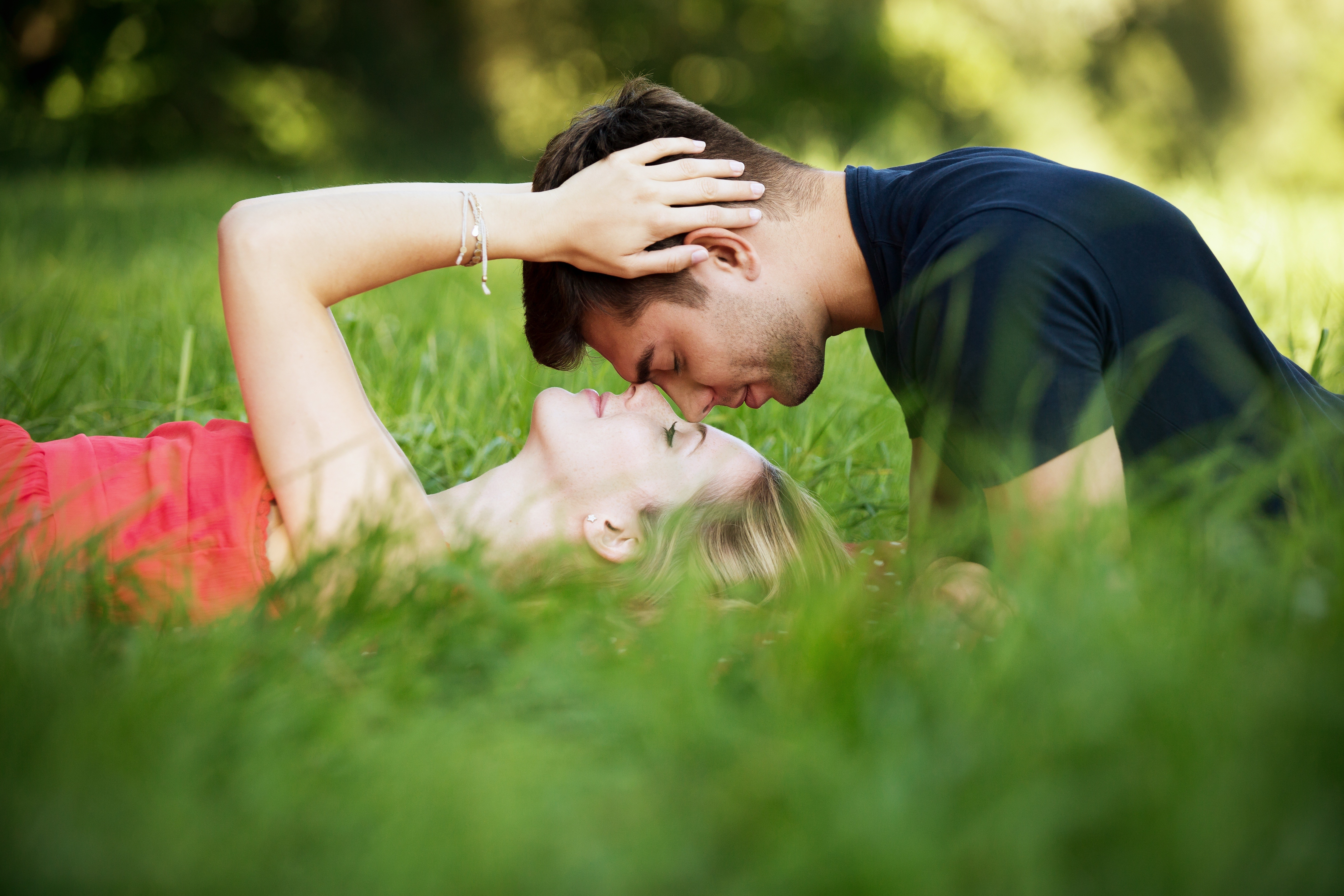 10 Signs That Your Relationship Is Worth Keeping