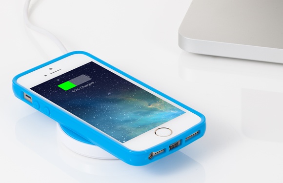 iQi Mobile: Charge Your iPhone Wirelessly With Ease