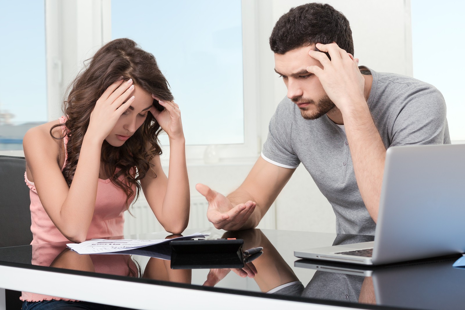 10 Reasons Not to Get Married While You’re In Debt