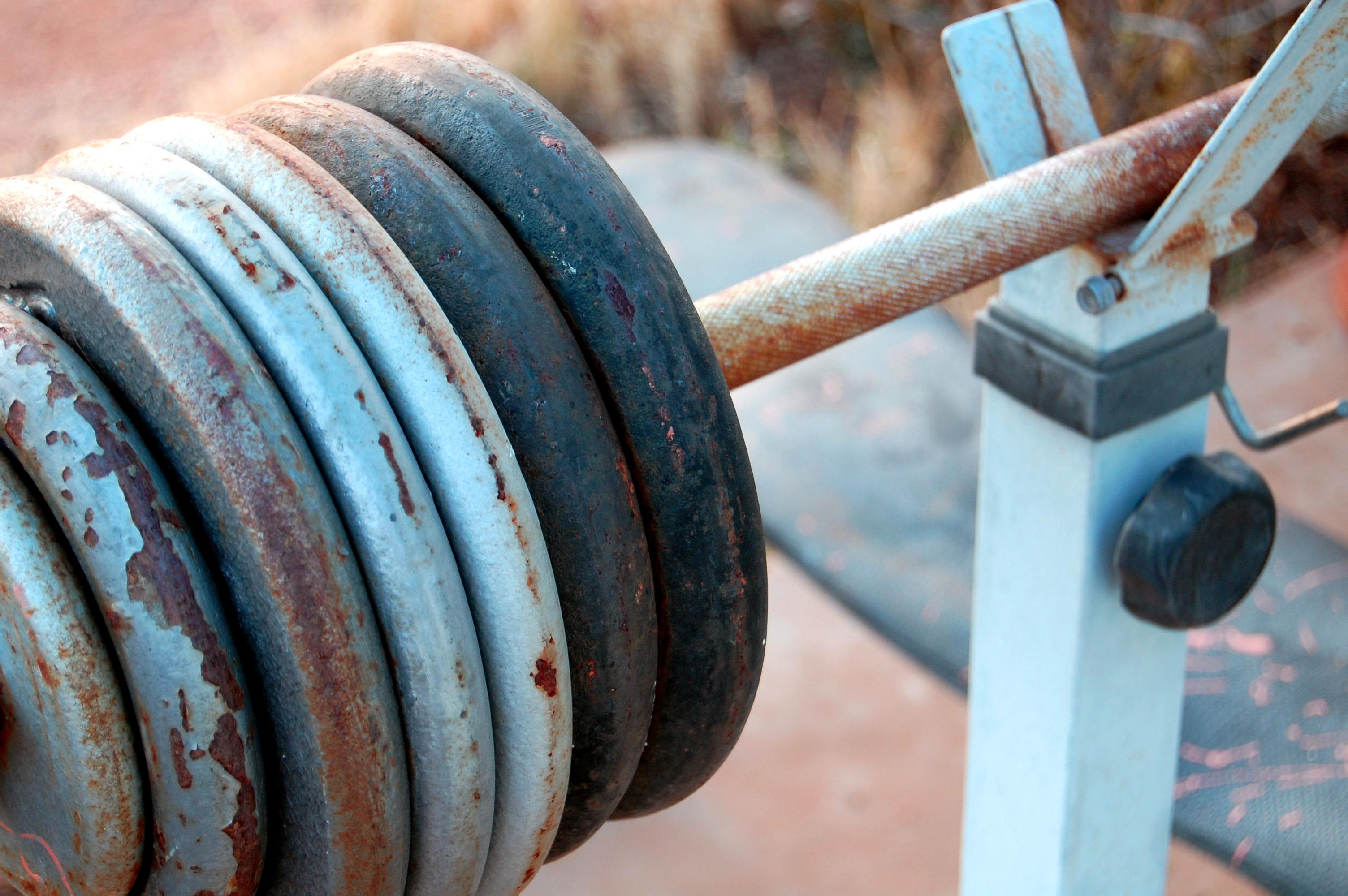 5 Ways Weight Lifting Can Make You Mindful