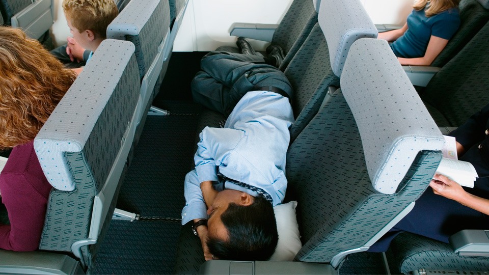 6 Important Tips For Better Sleep When You Travel
