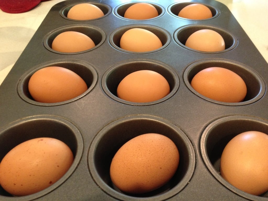 Boiling eggs in oven