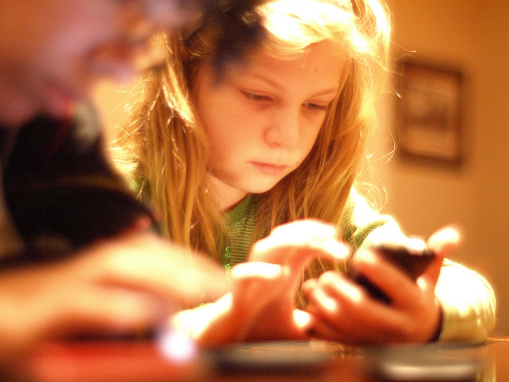 These 10 Reasons Will Convince Anyone To Stop Giving Children Handheld Devices