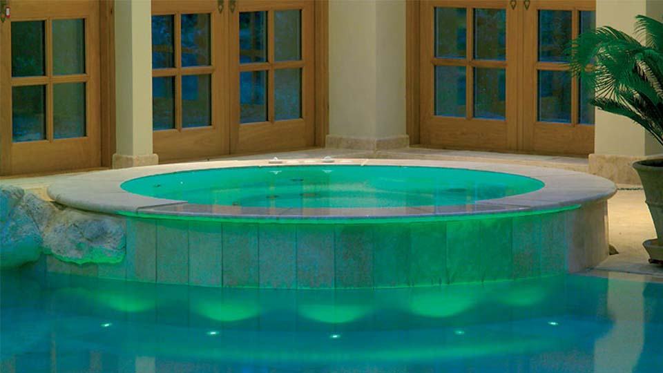 10 Irresistible Health Benefits Of Spa Baths