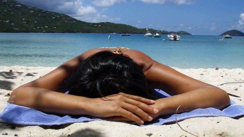 Summer Lifesaver: 10 Natural Sunburn Remedies