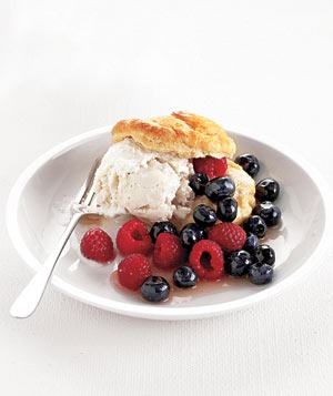 ice-cream-berry-shortcake_300
