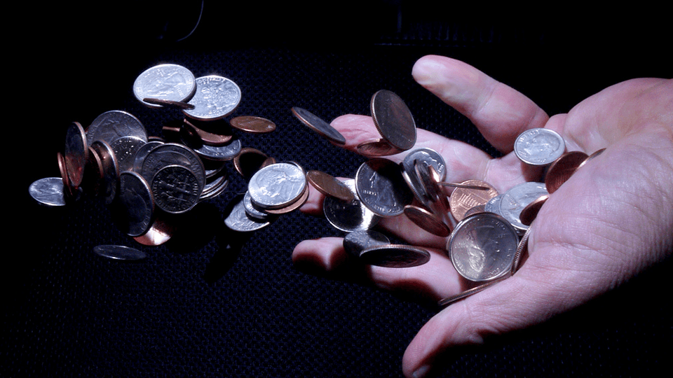 25 Unnecessary Wastes of Money You Don&#8217;t Think About