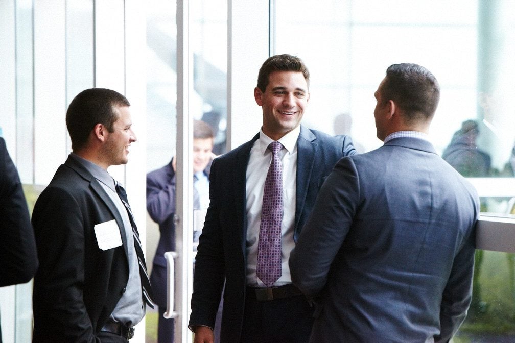5 Ways To Network Like A Pro Even Though You Have A Busy Schedule