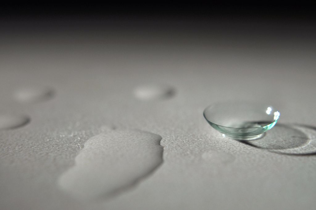 Find “Corneas Eaten By Amoeba” Horrifying? 20 Top Safety Tips For Every Contact Lens Wearer