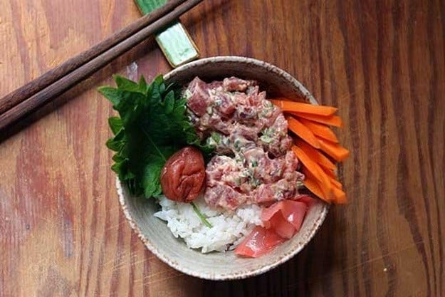 spicy tuna bowl simple japanese recipes