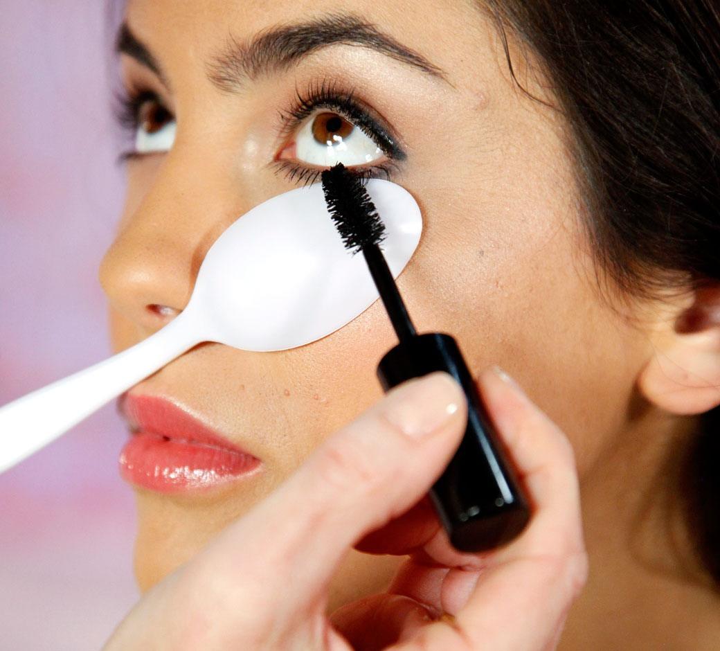 30 Makeup Hacks That Will Change Every Girl's Life