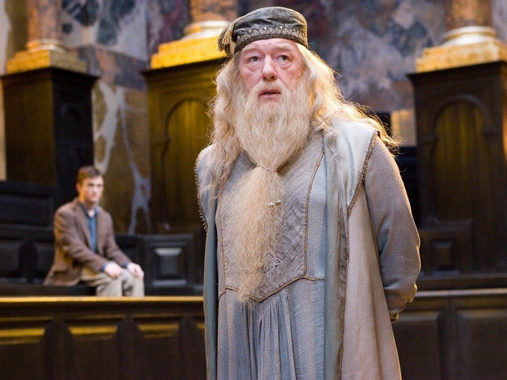 Albus-Dumbledore-Wallpaper-hogwarts-professors-32796824-1024-768