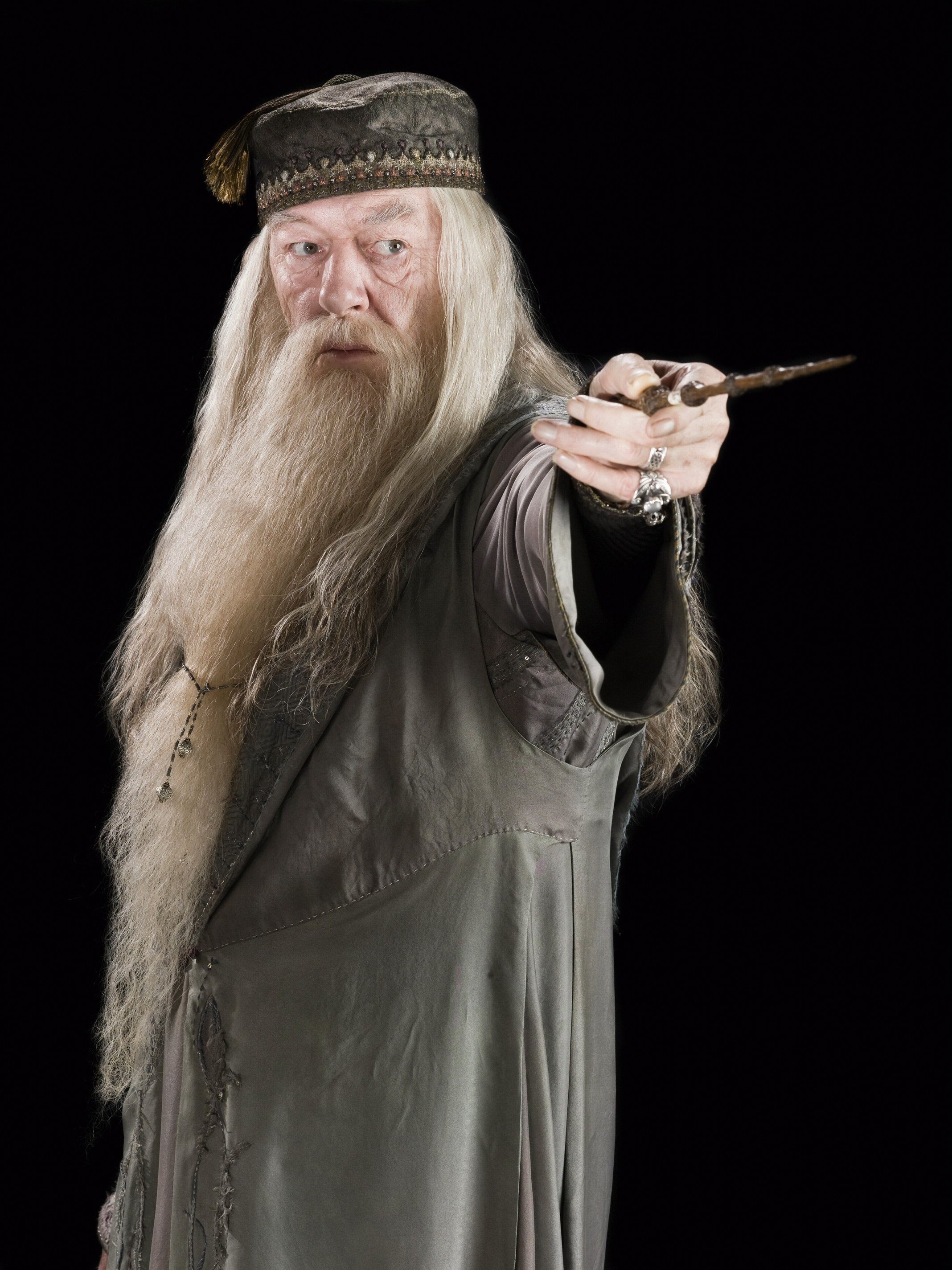 Albus_Dumbledore_(HBP_promo)_3