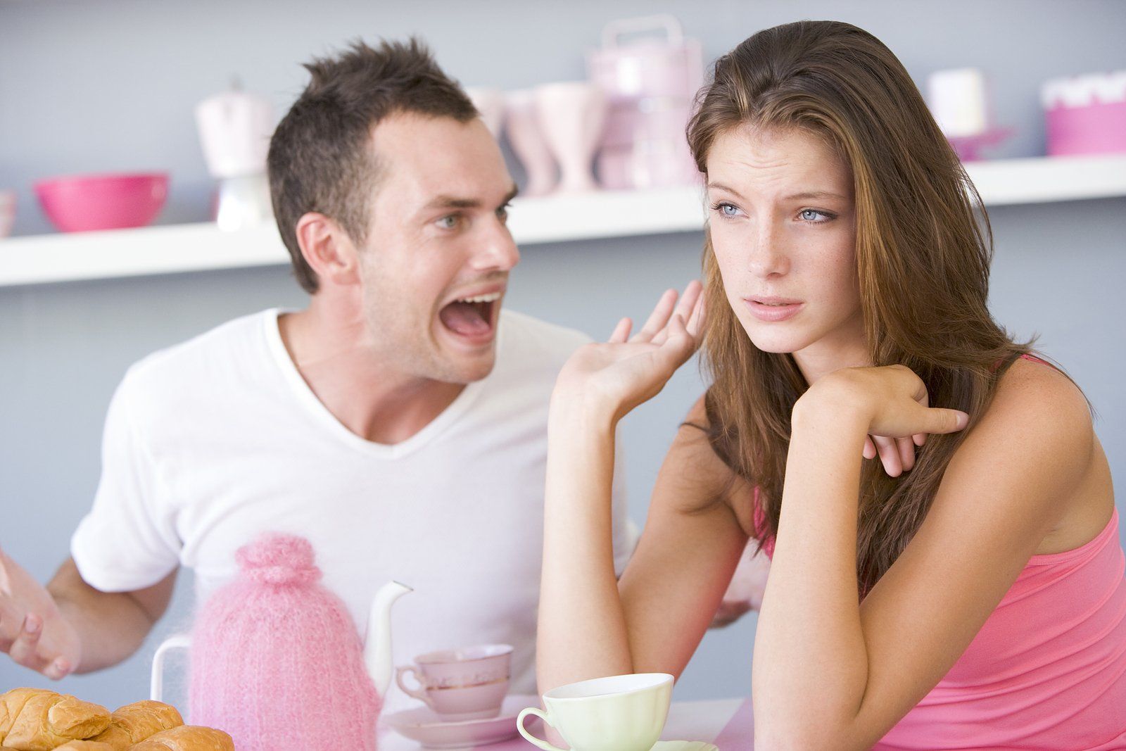 7 Things Couples Always Fight About (And How To Deal With It)
