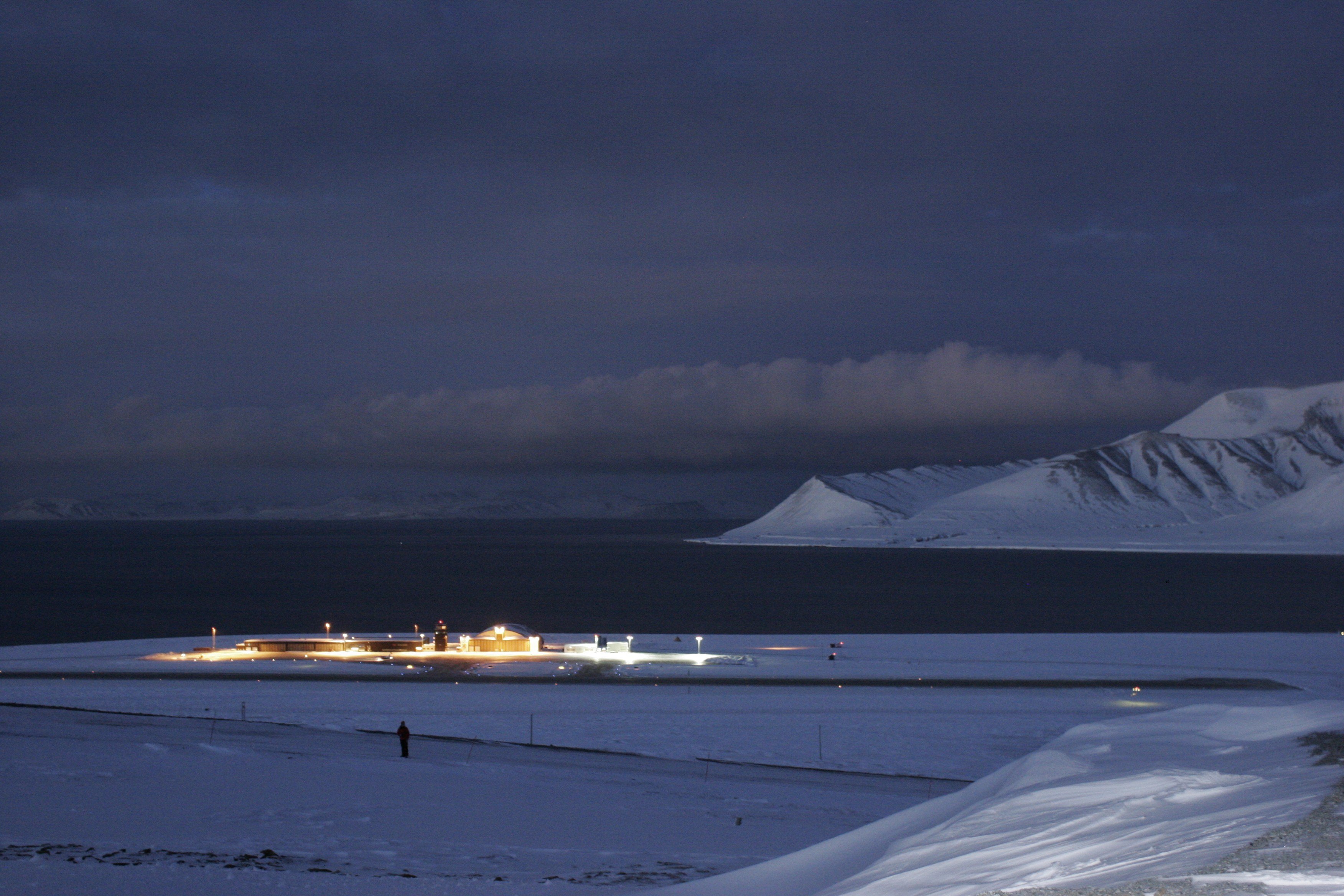 Svalbard_Airport_-_Longyear_NO