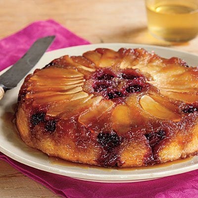 blackberry-apple-upside-down-cake-l