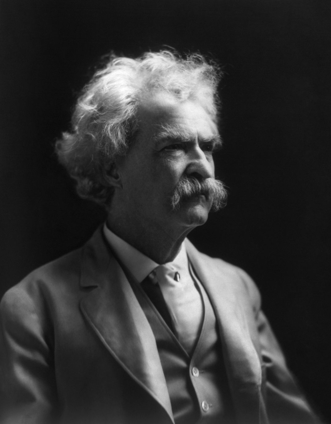 141012-Wikimedia-Twain1909