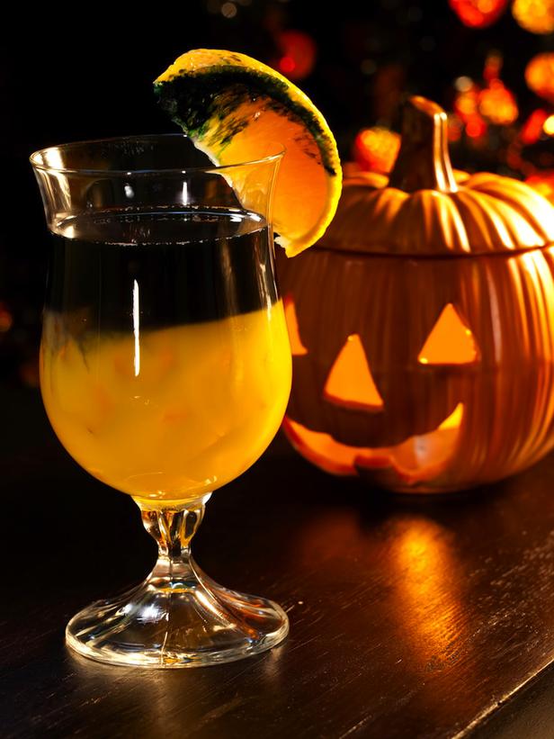 Original_Andrea-Correale-Halloween-Cocktails-Black-Magic_v_lg