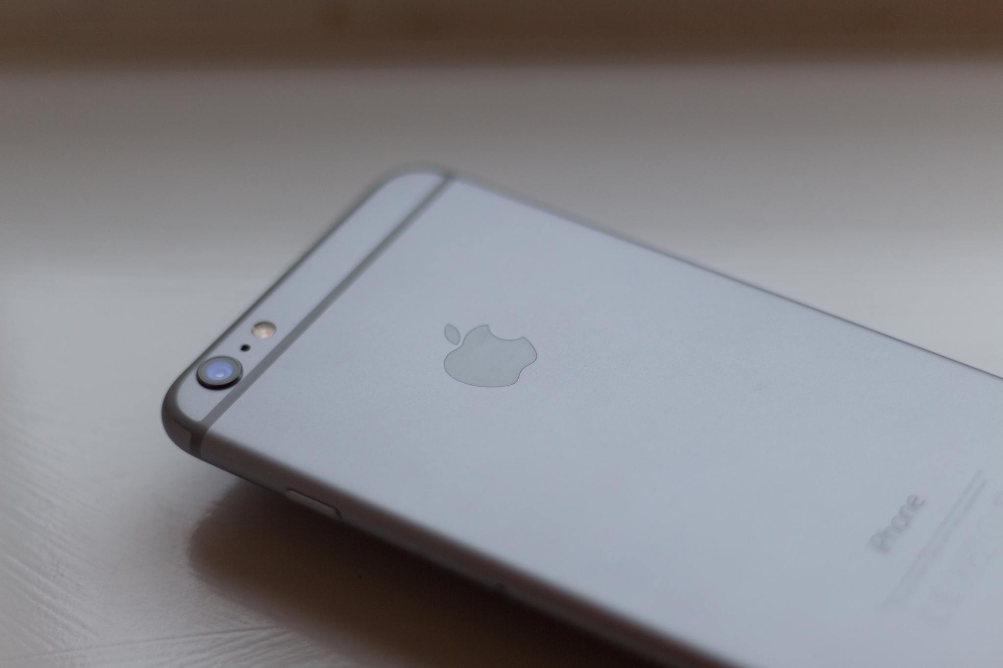 The Pros And Cons of The iPhone 6 Plus What You Need To Know Before Buying One