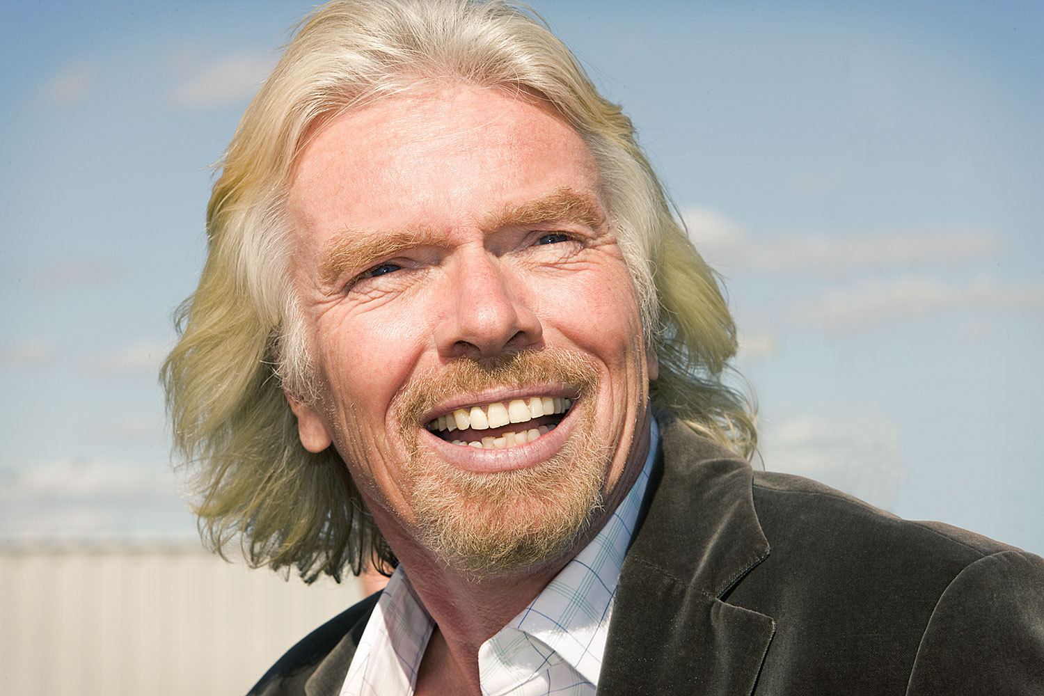How Does Richard Branson Overcome His Weaknesses?