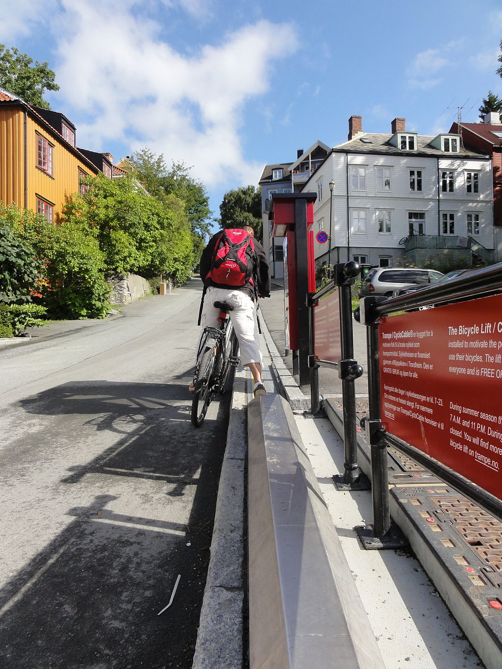 Bicycle_lift_in_Trondheim_2 (1)