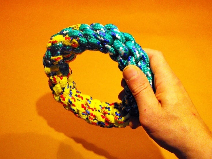 Paracord chew toy